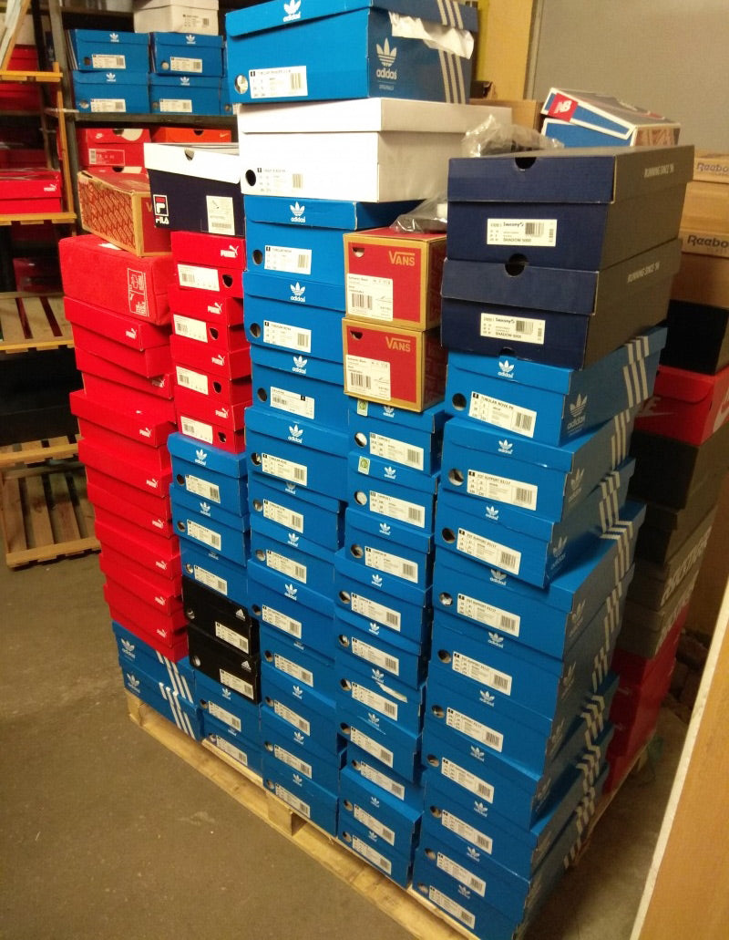 Lote Tennis/Zapatos Deportivos de Marcas Originales Hombre/Mujer/Niños al  por Mayor Precio por par: USD