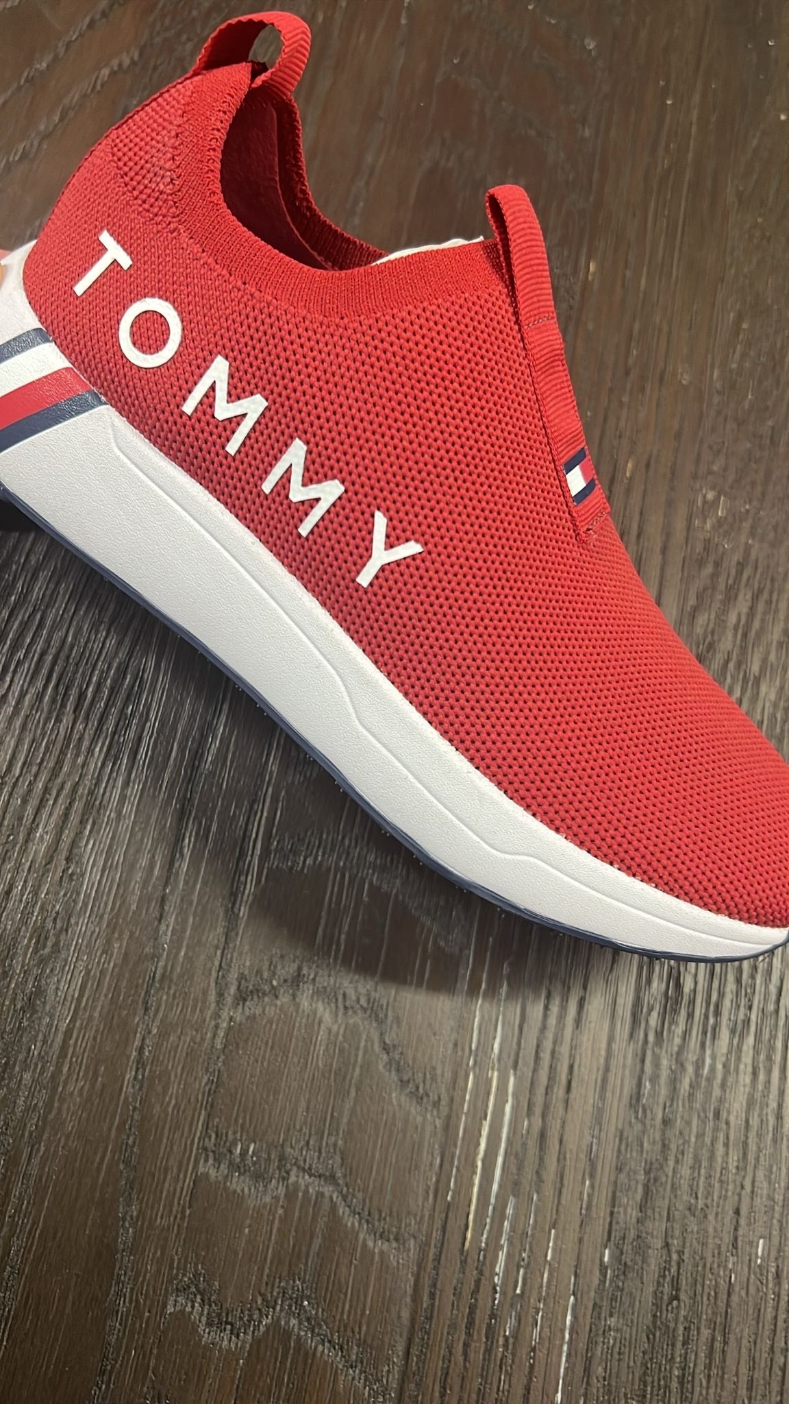 Lote Tommy Hilfiger de Tennis/Zapatos Casuales para Hombre/Mujer al por Mayor - Precio por par: $44.50 USD