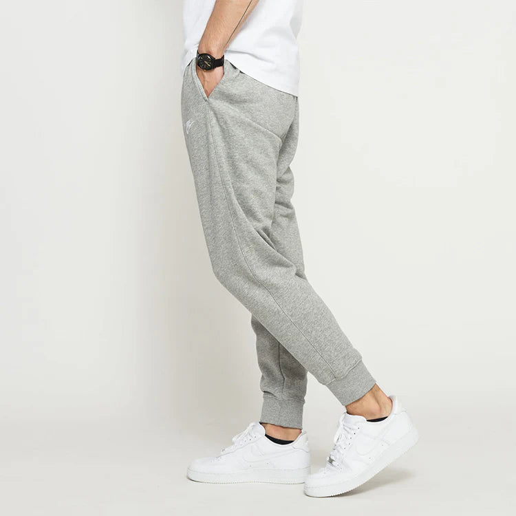 Nike Men's/Hombre Joggers/Pantalón Deportivo "CLUB FLEECE" al por Mayor - Precio por unidad: $21.50 USD