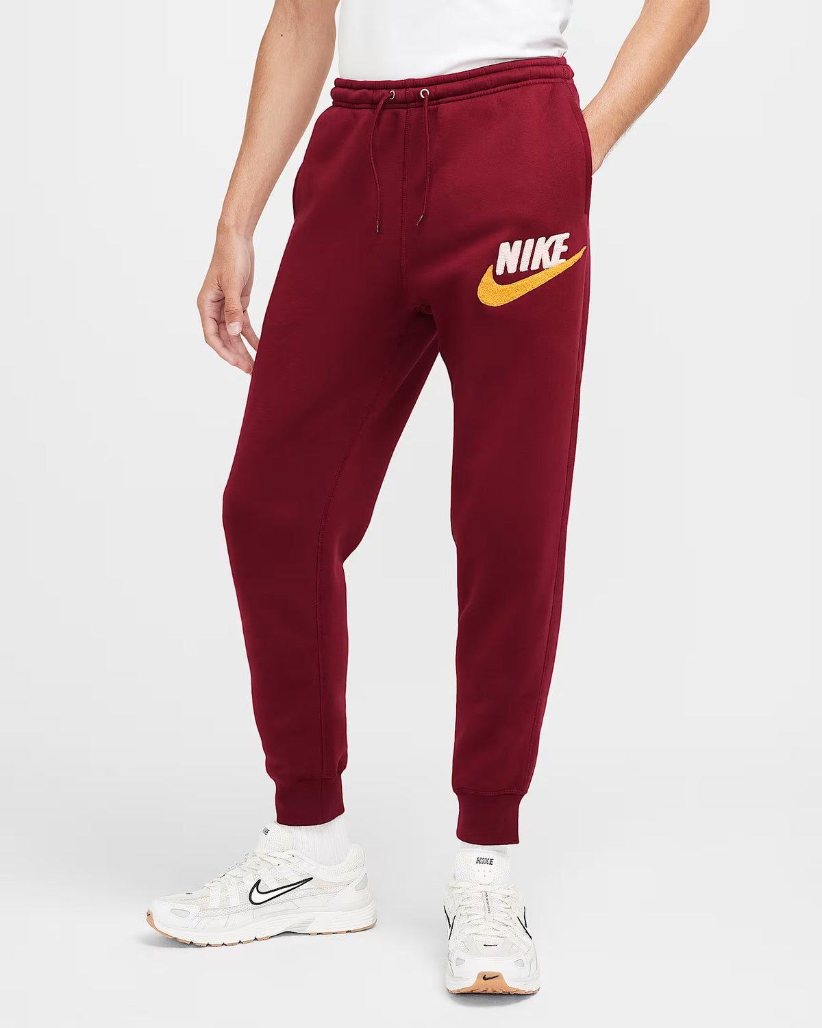 Nike Men's/Hombre Joggers/Pantalón Deportivo "CLUB FLEECE FN94" al por Mayor - Precio por unidad: $21.50 USD