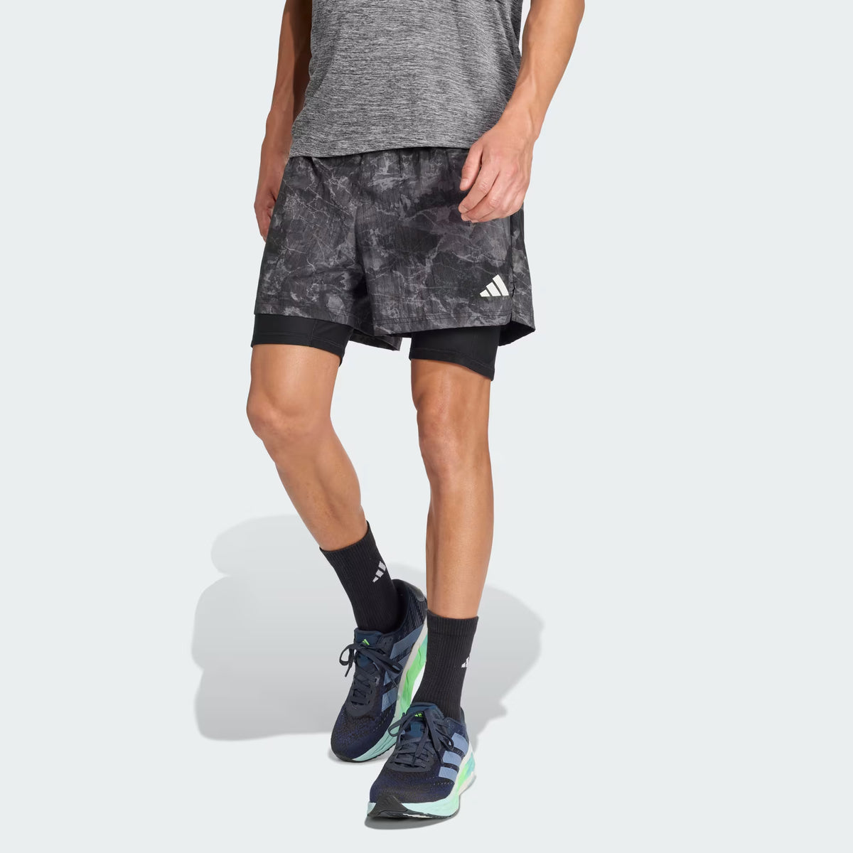 Adidas Men's/Hombre Shorts/Pantalonetas Deportivas con Compression Shorts 2 in 1 al por Mayor - Precio por unidad: $17.50 USD