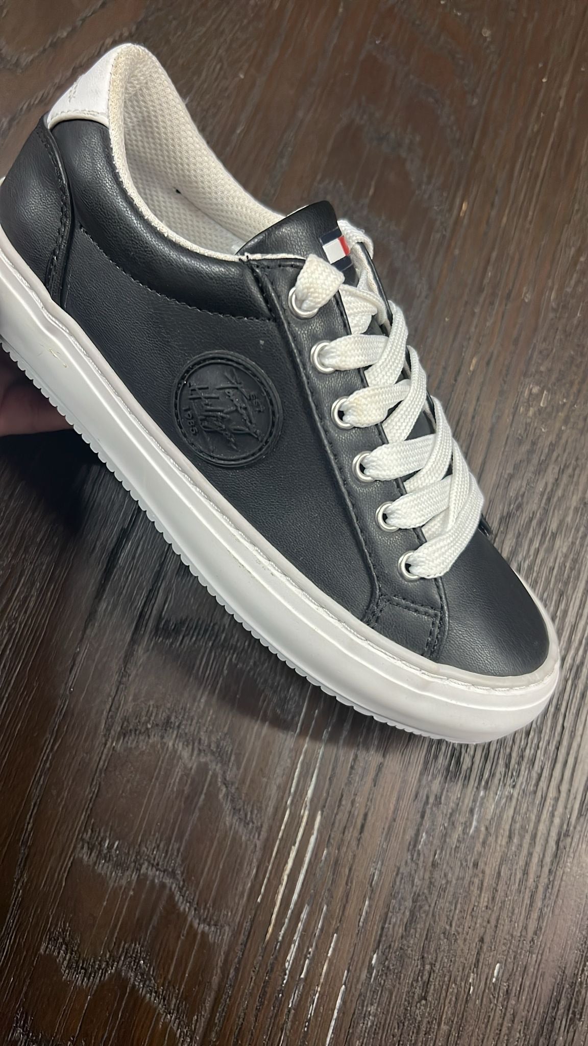 Lote Tommy Hilfiger de Tennis/Zapatos Casuales para Hombre/Mujer al por Mayor - Precio por par: $44.50 USD