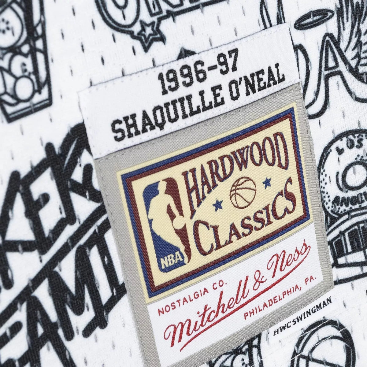 Mitchell & Ness Men's/Hombre Jersey Swingman Doodle Shaquille O'neal Los Angeles Lakers 1996-1997 al por Mayor - Precio por unidad: $49.75 USD